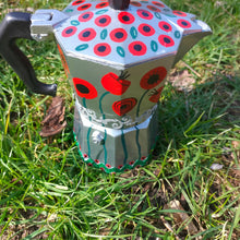 Charger l'image dans la galerie, Cafetière italienne redécorée à la main Coquelicots