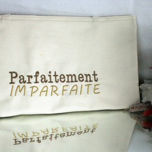 "Parfaitement imparfaite" Tote bag brodé fait main en France