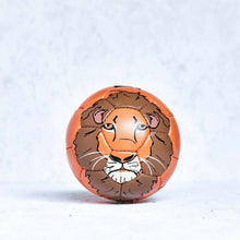 Charger l&#39;image dans la galerie, Ballon de football pour enfant Animaux | Upcyclé