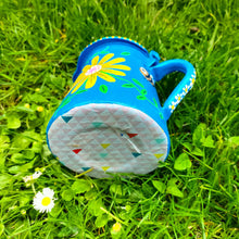 Charger l&#39;image dans la galerie, Cafetiére bleue fleurs et abeilles décorée à la main