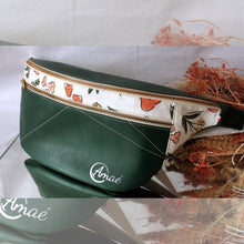 Charger l&#39;image dans la galerie, La Banane en cuir Vegan et tissu Bio | Artisanale Faite main