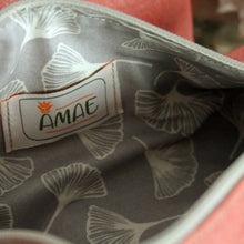 Charger l&#39;image dans la galerie, Trousse carré Vegan et fait main en France